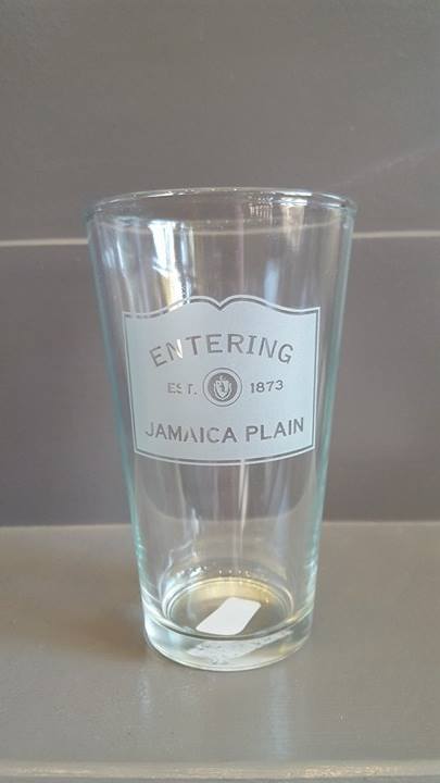 OnCentreJP's tweet photo. Father's Day is this Sunday! Grab a pint or stemless wine glass for that special man in your life! 🍷🍺
#HappyFathersDay #drinkup #ShopLocal https://t.co/Y1JY8Asp1X
