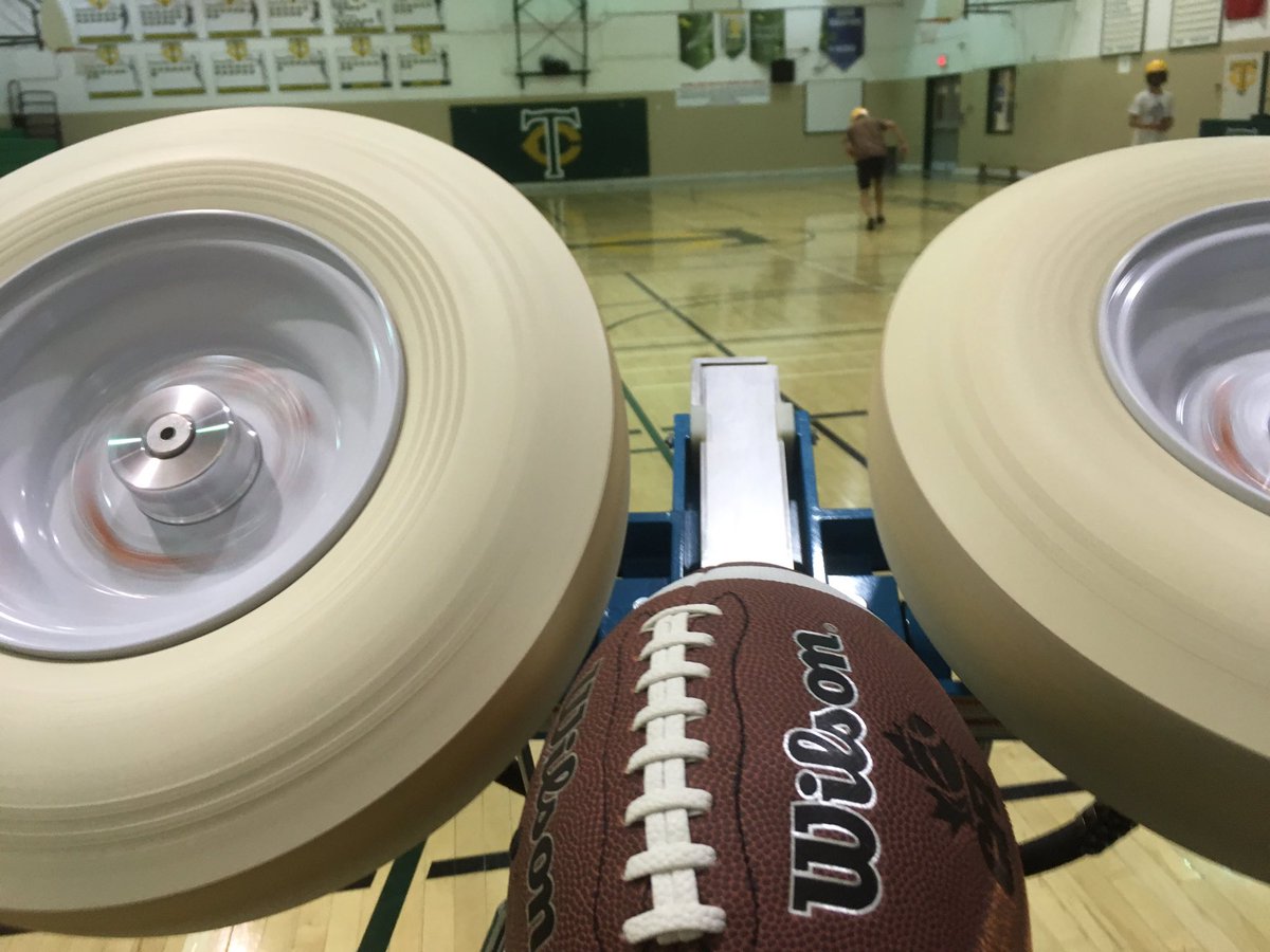 TartansFootball's tweet image. Trying out our new toy! #JugsMachine