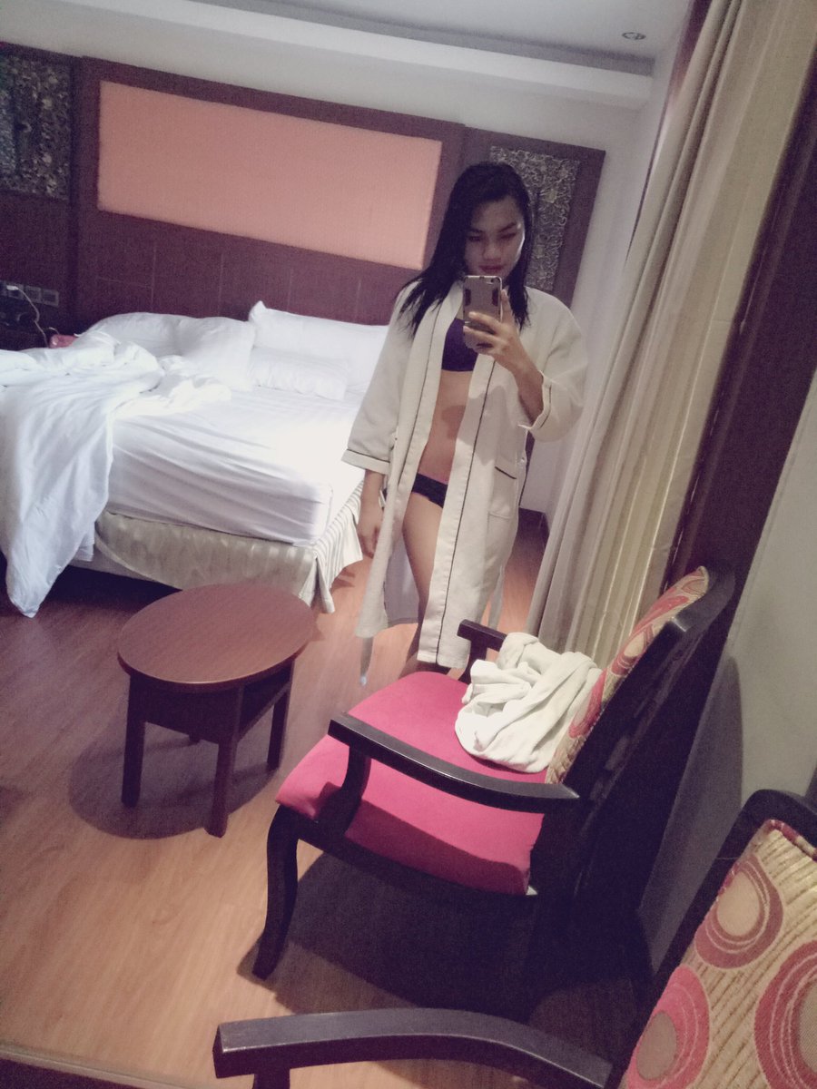 CykaWaria's tweet photo. Hotel sendiri https://t.co/lvzzheK5tX