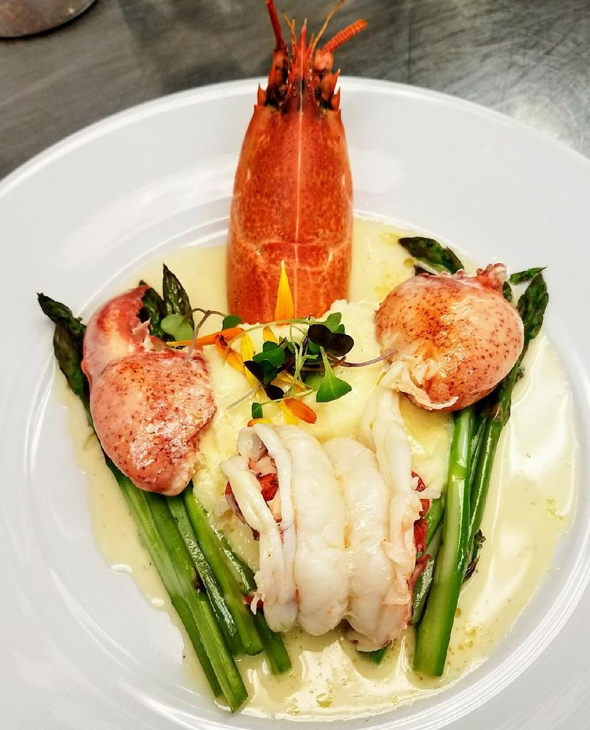 TriompheNY's tweet photo. Claw your way over to celebrate #NationalLobsterDay #triompheny #newforkcity #nyceats https://t.co/Deib4ujNMV