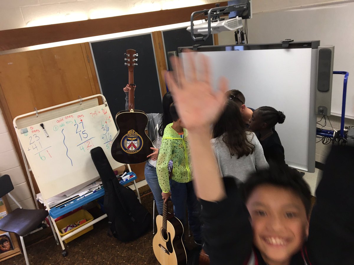 TPSD55fuzz's tweet photo. Another fun and entertaining #Rock55 event @TDSBBlake thanks @COPSandKIDSca @TorontoPolice @PabloTPS https://t.co/a5NCLvM4GG