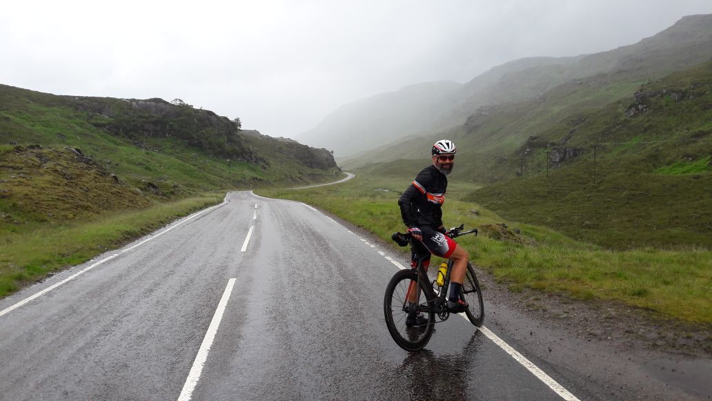 aleploch's tweet photo. Perfect weather for test bike. #scottishman #italianmachine @RudyProject1985 @Oxeego @sergioptissa @specialized_ITA @cxtri https://t.co/qhWtmPt0rG