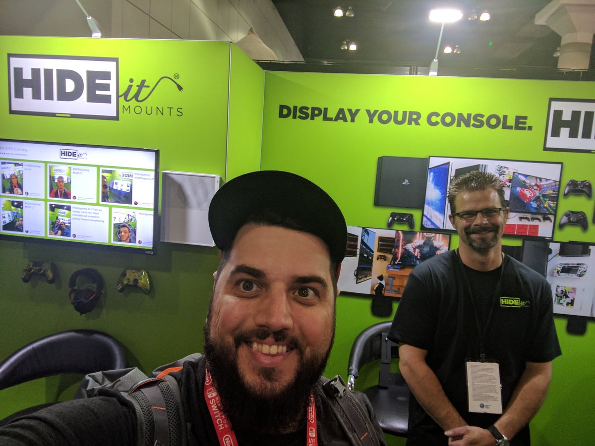pratt_jwa's tweet photo. #hideitgaming #e32017 https://t.co/OoykvJ7Gxq