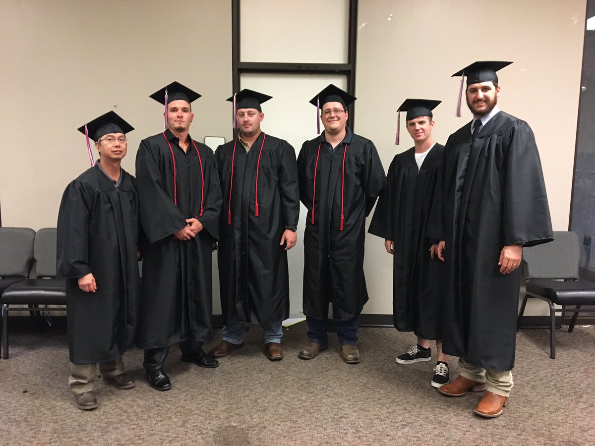 Congrats H&amp;A FW IEC Graduating Elect Apprenticeship 17. Sean Baldwin, EJ Guvernator, S Perrin, C Pham, T Wagener, A Zrna. 

#buildtexasproud