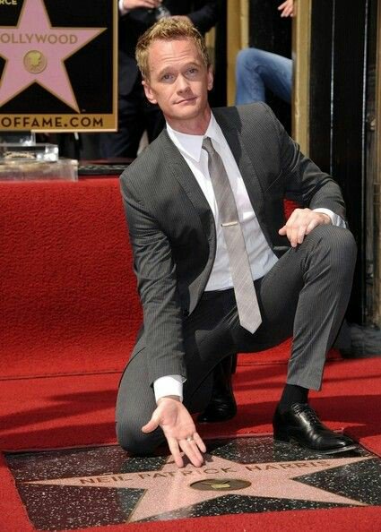 Hoy Neil Patrick Harris cumple... wait for it... 43 años. Happy Bday  