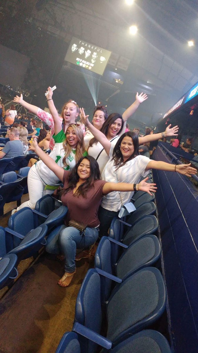 #Thankful4Chi We are ready <a href="/NKOTB/">New Kids on the Block</a> 💜