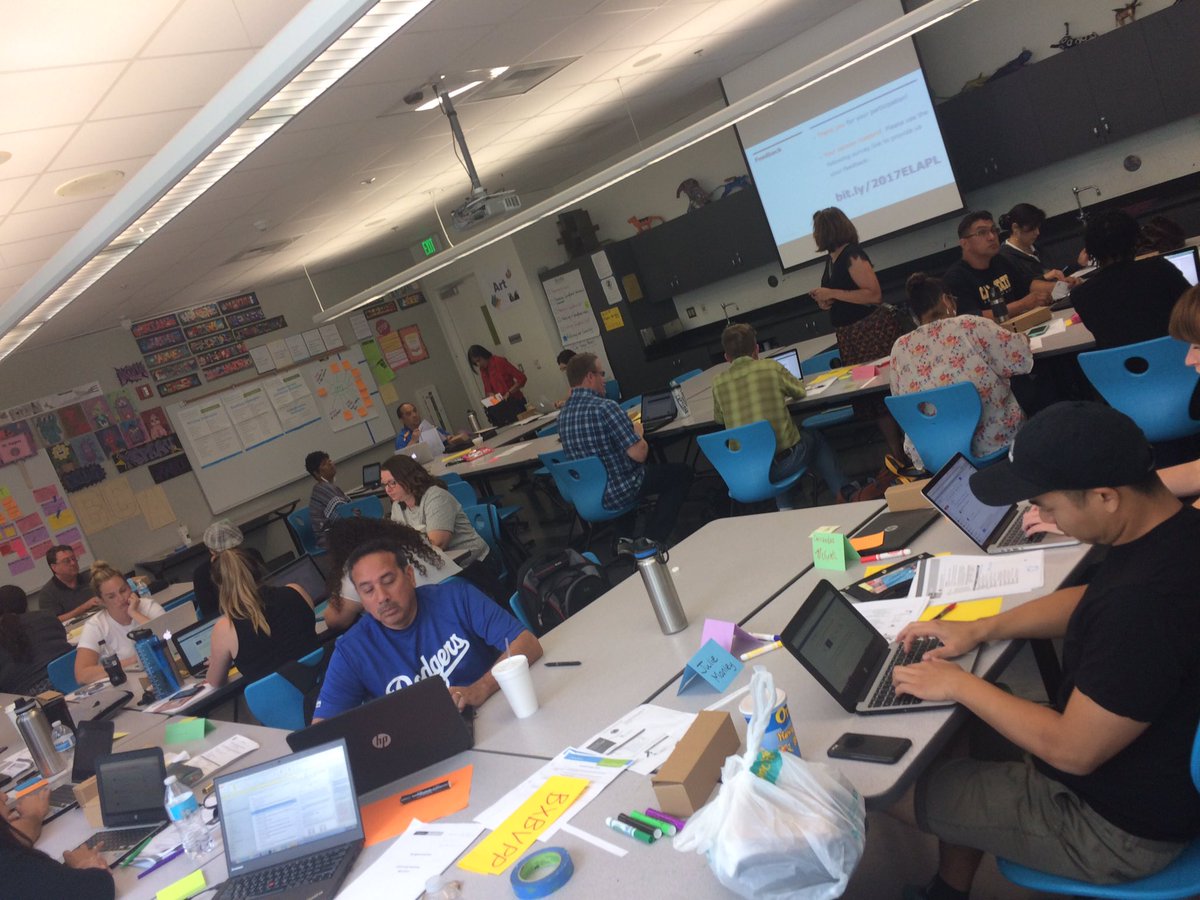 LAUSD explore SBD interactivity. Minds blown. <a href="/SBjacquie/">Jacquelyn Gomez</a>  #SpringBoardPL