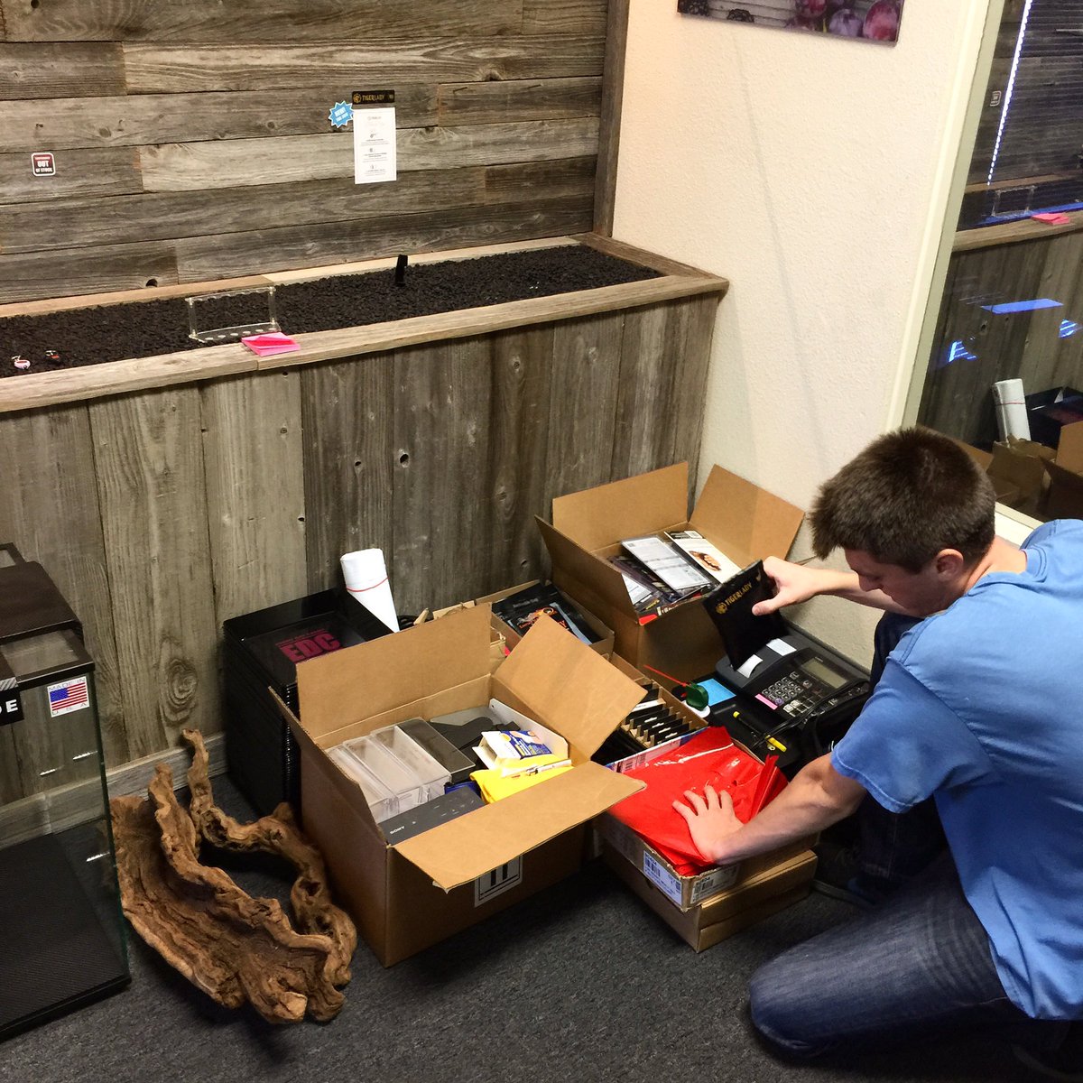EDCSpecialties's tweet photo. Packing up for the McClellan Gun Expo this weekend! Doors open at 9am Saturday, hope to see you there! #everydaycarry #madeintheusa #2a https://t.co/fRuCMRpX8L