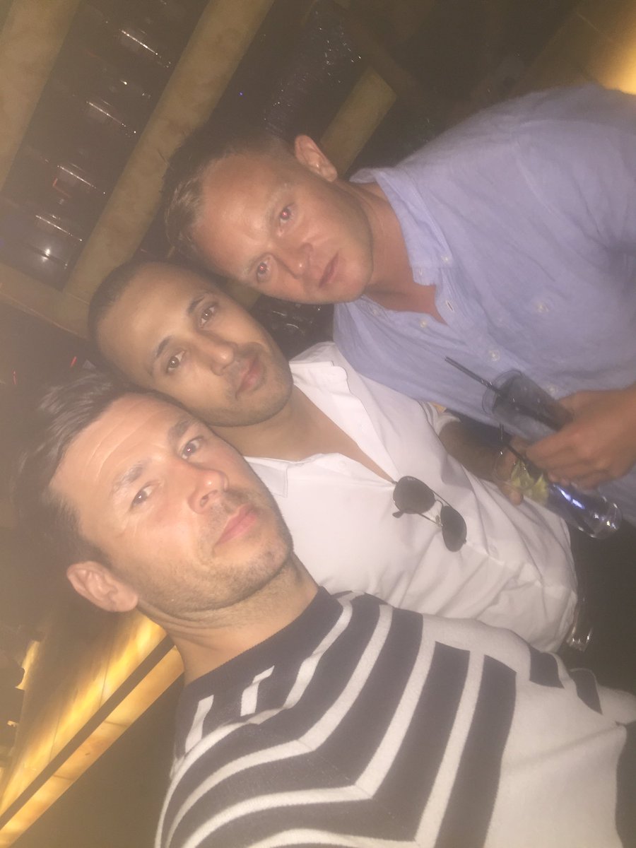 adamlister1's tweet photo. Old school @DarrenBarker82 @MrWadeK https://t.co/O2u4ti3PrX