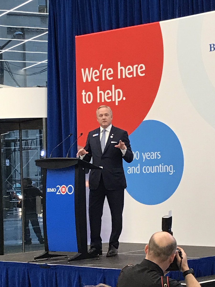susiepisani14's tweet photo. Celebrating with our customers and FCP family our 175th birthday.  #proudtoworkatBMO #FCPfamily https://t.co/xVf5XnWARo