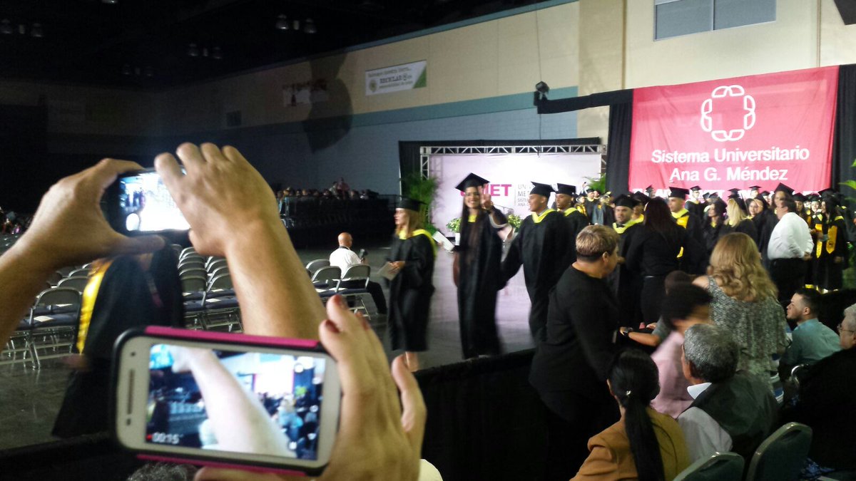 chbezares06's tweet photo. #GradUMET2017 #BachilleratoJusticiaCriminal #EnAgostoVamosPaLaMaestria https://t.co/7iyHE00Xru