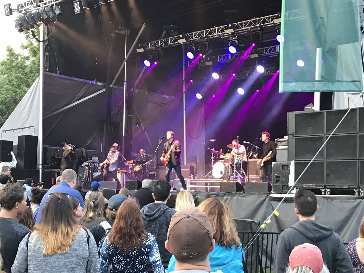 Repartee tweet media