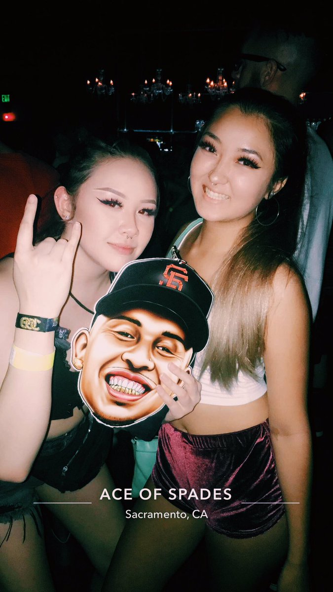 ccrazycourtney's tweet photo. what's the best way to get out of your feels from EDC?
see your boo in concert.
thank you for the wild night, @HBKPLO ๐๐๐ค #popitforplo https://t.co/6xALyMAuo9