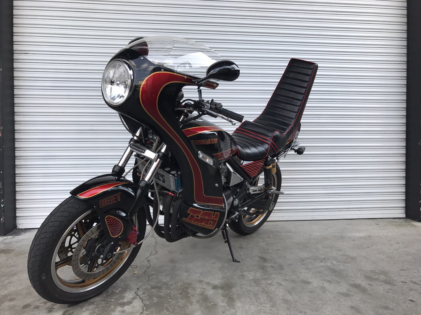 Z400GP ロケットカウルゼファー400χにも-