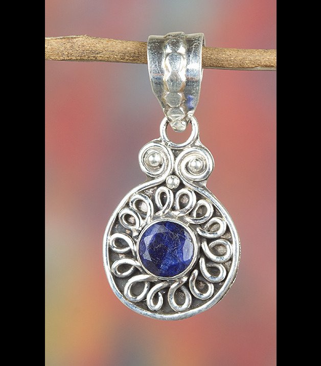 Jewelry150's tweet photo. Sapphire Pendant In Sterling Silver Jewelry
https://t.co/JploC35LfQ
#sapphirependant #bluegemstone #handmadependant #statementpendant https://t.co/xfRMptP6qg