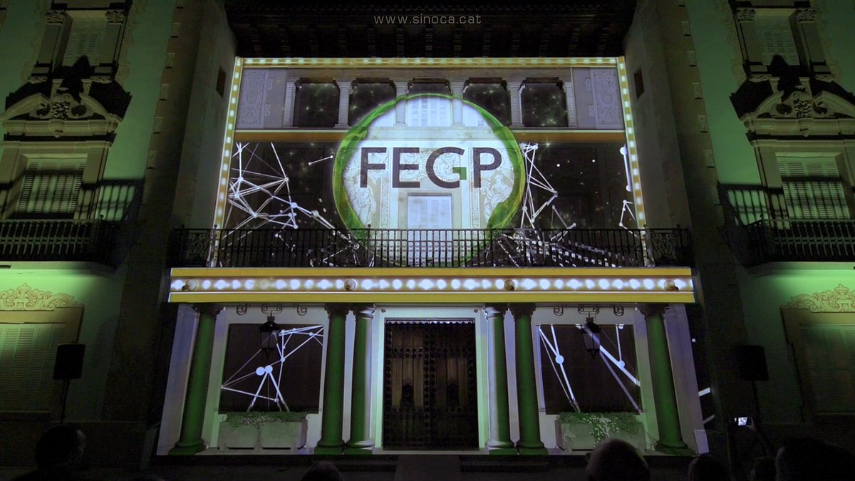 SINOCAvj's tweet photo. Un plaer posar la cirereta final de la #nit17 amb el #videomapping @_FEGP https://t.co/AWKqtHd6iz