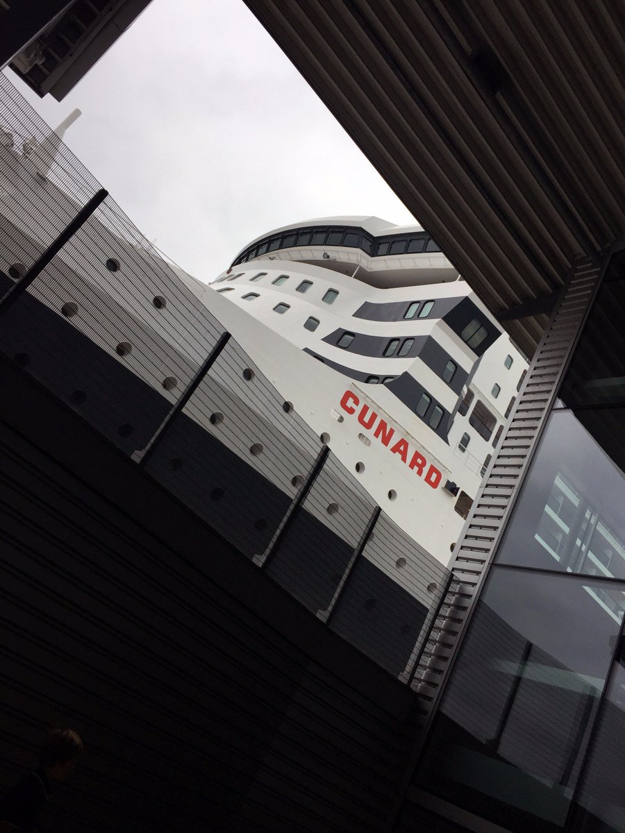 romain1441's tweet photo. Un grand merci à @Incubateur_CAE @audencia @CCINantes pour cette invitation #TheBridge2017 pour célébrer entrepreneuriat et apprentissage ! https://t.co/52xswlVPRS