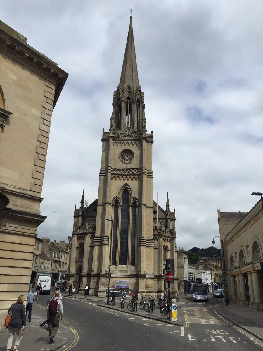 imperialesffl's tweet photo. Hoy de turismo, visitando Bath https://t.co/BUS74YpO5E