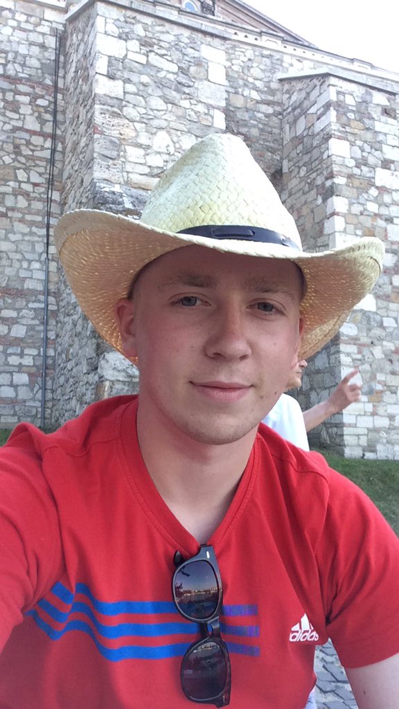 innesarnott's tweet photo. @arnottamy @JenRach Nononono this cowboy is https://t.co/zY9fTRKYeZ