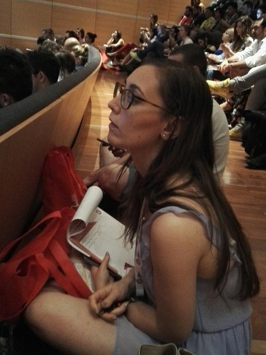 amigonieri's tweet photo. Cosa non facciamo per @VeronicaGenti! Finalmente il piacere di ascoltarla dal vivo! 😍 #wmf17 https://t.co/JBY27IVREU