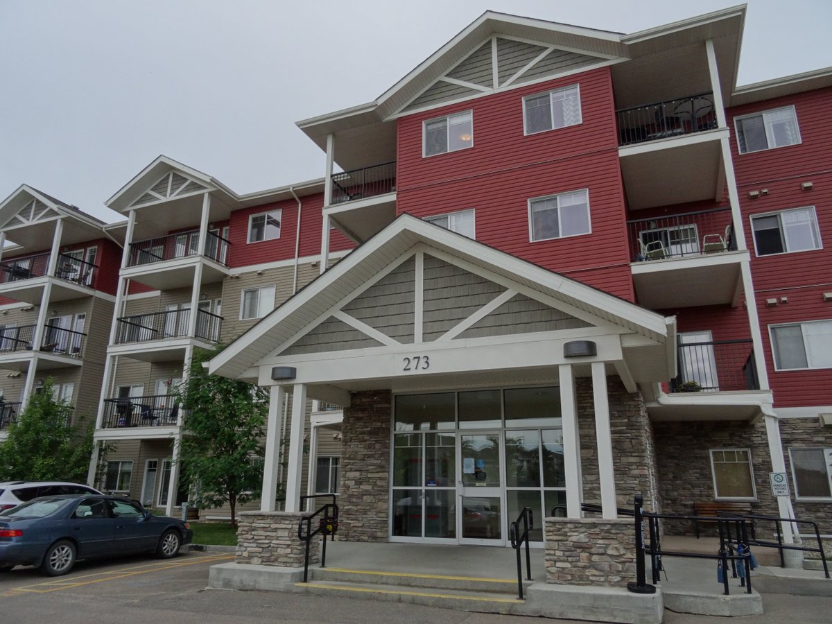 GetYuMoving's tweet photo. Just enter the Market !
#208 273 Charlotte Way, Sherwood Park

-Only 229,900
-2 Bed, 2 baths
-2 Title parking stalls

Kit Yu, 2% Realty Edge https://t.co/ytlmnzrXYT