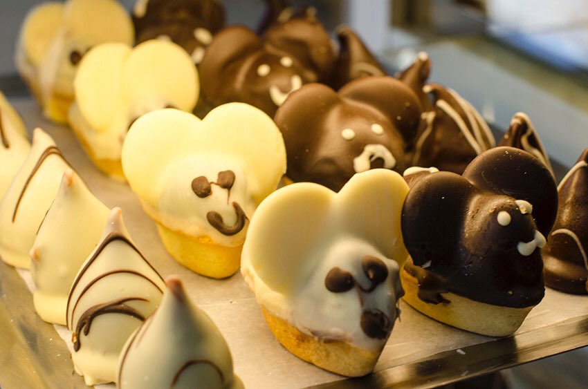dosportenas's tweet photo. ¡Por fin viernes! #Desayuna en @dosportenas y no te pierdas los ratoncitos de chocolates rellenos de dulce de leche https://t.co/okDc3sp1vu