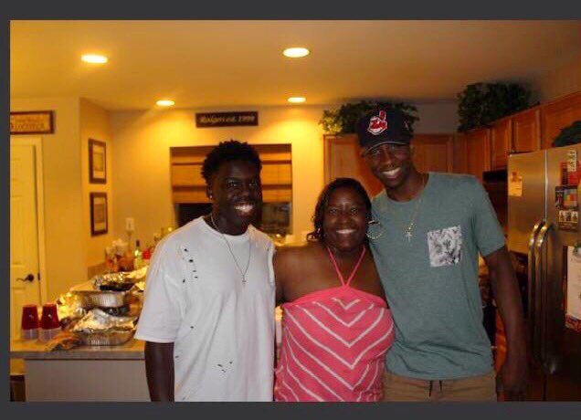 Big Bro 🤑 its yo 🅱️Day Brothras for life keep BALLIN MY SON,and I was the first one 🤑<a href="/SabenLee/">tdbiy_zero</a>