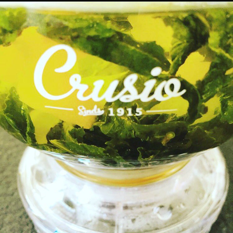 Iedereen kan thee zetten!Net als bij koken kies je telkens een andere manier of recept! Vandaag kiezen wij de Teamaker! #thee #oolong #easy