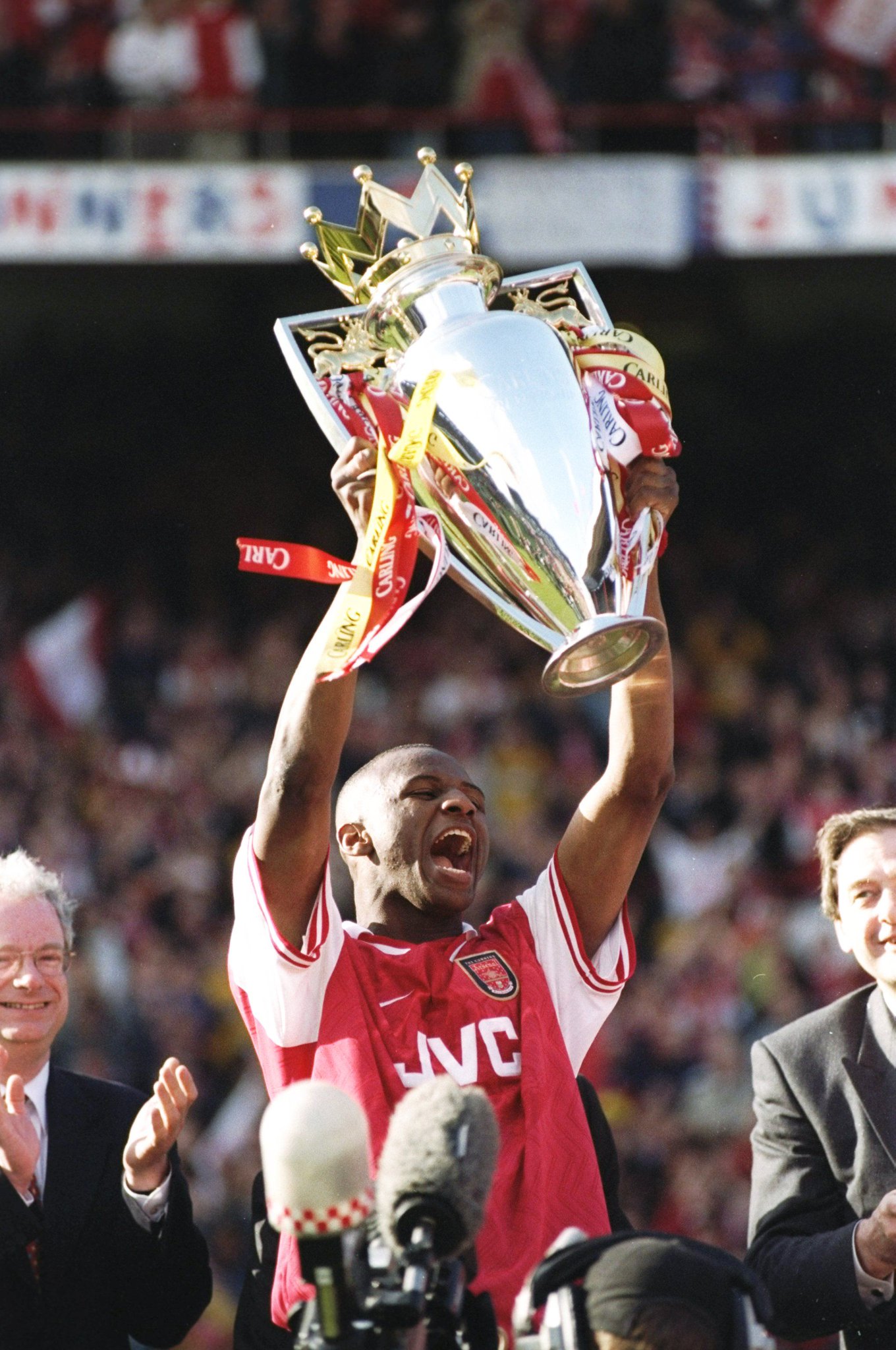  Wishing Patrick Vieira a very happy 41st birthday! 