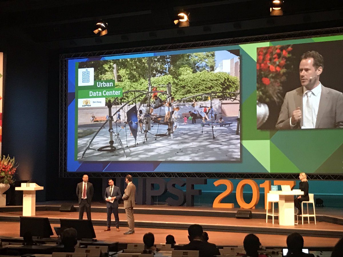 Tjark Tjin-a-Tsoi of <a href="/statistiekcbs/">CBS</a>: policy making without data is like driving around without looking around #UNPSF2017