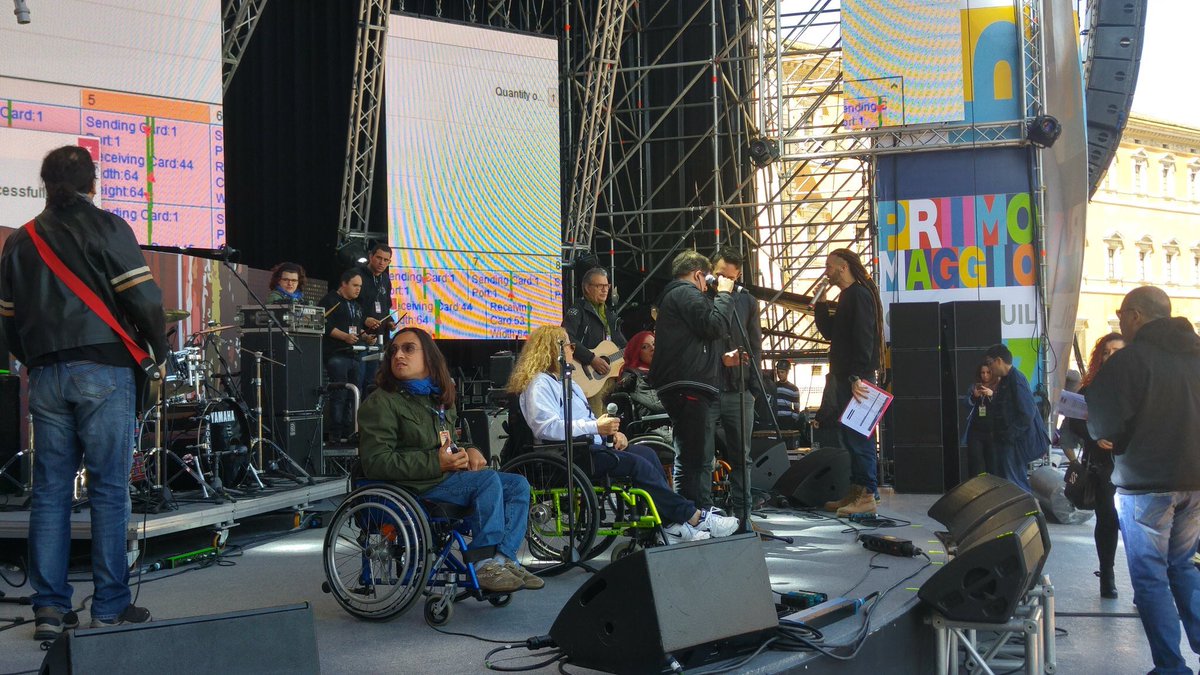Cesvot's tweet photo. Ci siamo quasi! Domenica vi aspettiamo a Firenze con @NujeenMustafa #LellaCosta #BoboRondelli @ladridicarrozze e tanti altri! #Cesvot20anni https://t.co/eZCnn1AnYE