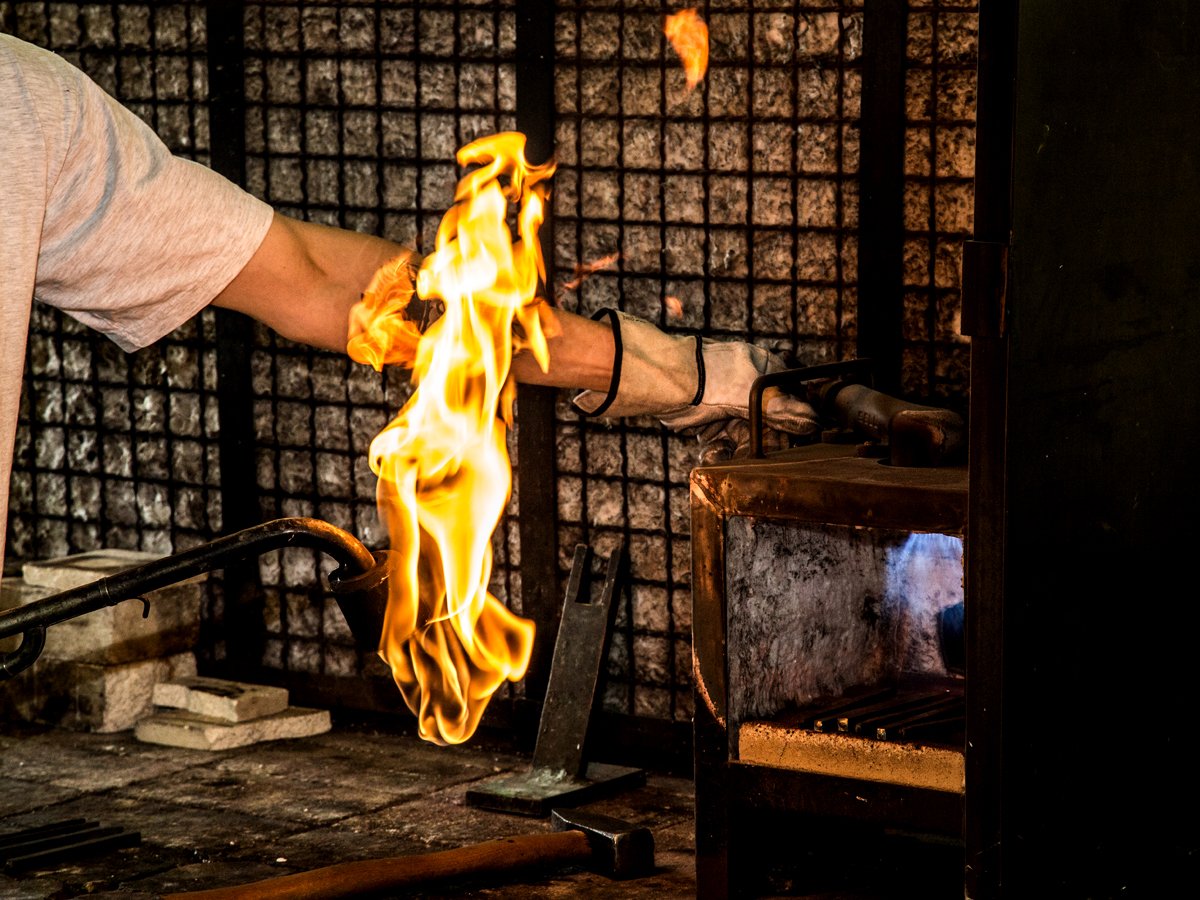 Strassacker1919's tweet image. A small insight🕵️ into the professional work of the Ziseleur at Strassacker...
Learn more: 👉 bit.ly/2t22dl1 #strassacker #art