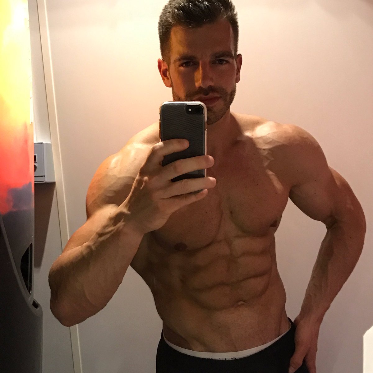 marius_saloon's tweet photo. @Tim_Chase1 SALUDOS DESDE LIMA-PERU😘😘😘 https://t.co/RCkaS3iH6F