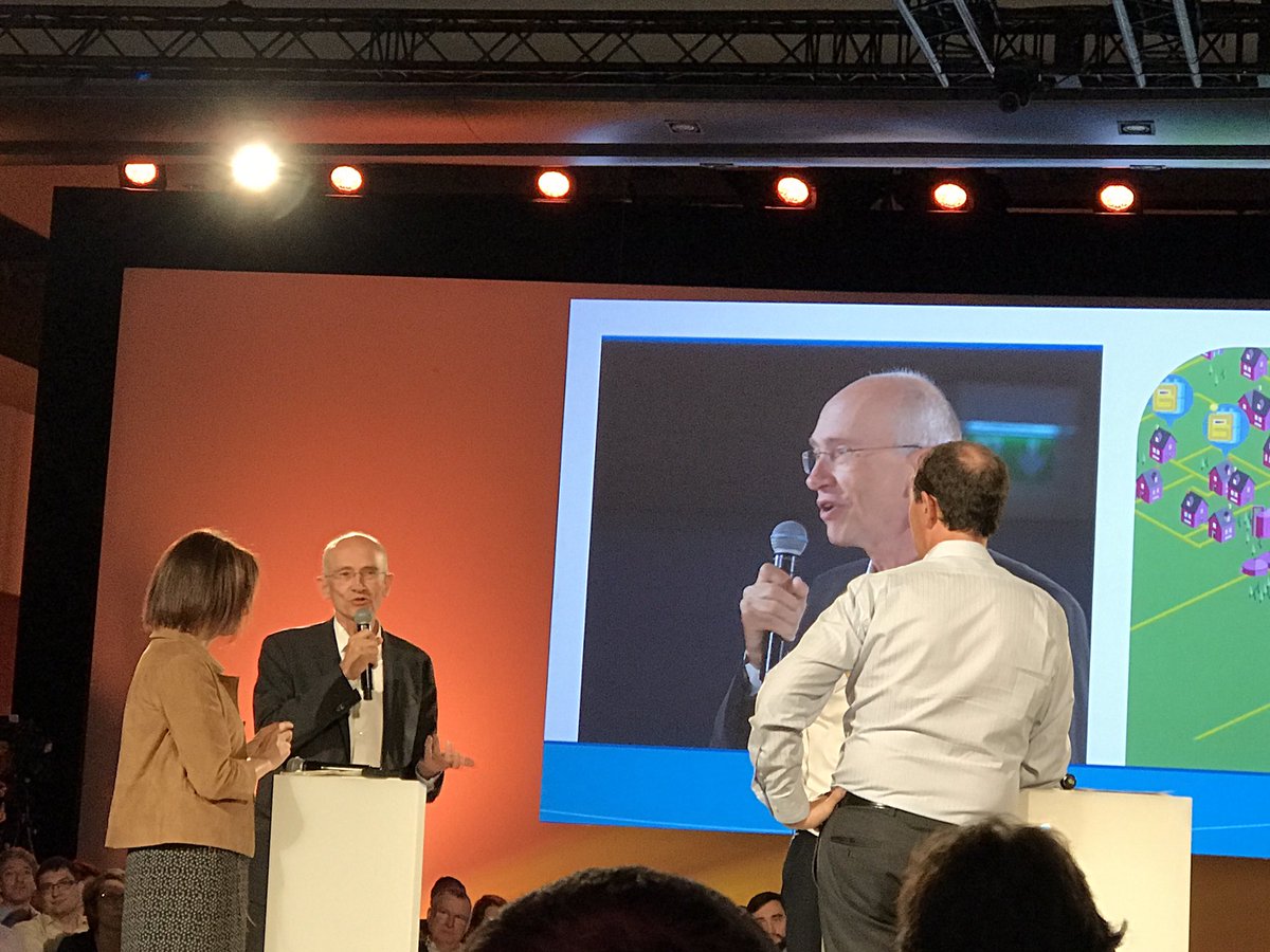 Mateudi_Ronan's tweet photo. GRDF2018 à mi-parcours #TOPEX2017 : on avance! Gardons le rythme sur la sécurité, les clients, les projets d'avenir, GRDFattitude... @WLGaz https://t.co/k7UVKnPmbi
