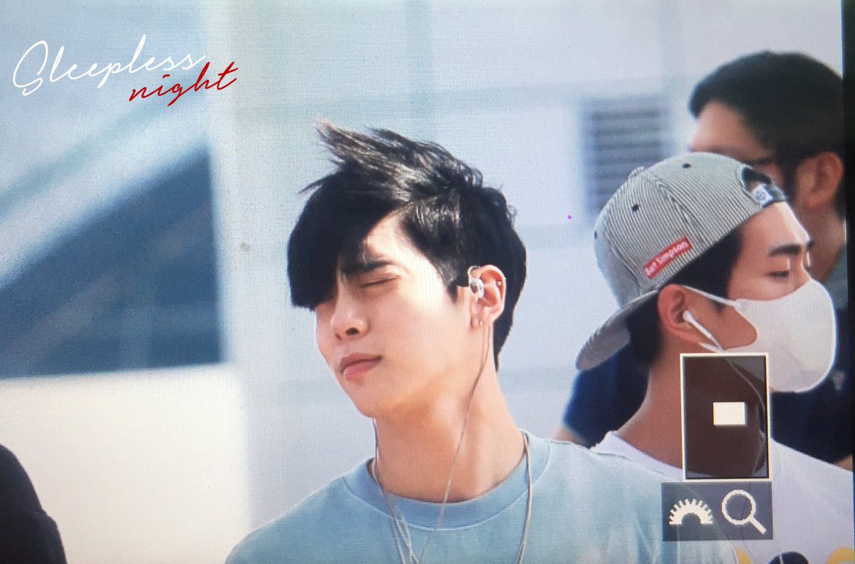 sleep_less_nite's tweet photo. 170623 인천공항 Preview 종현 출국 🐶🌬바람 😣🌪 https://t.co/he2qJynzFQ