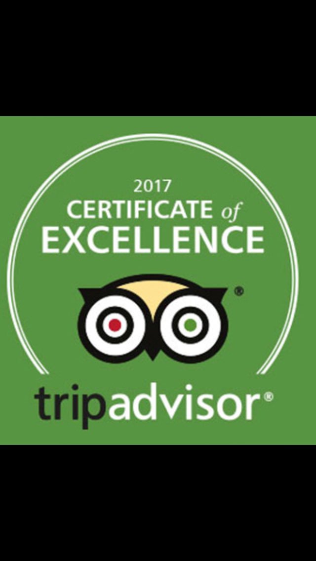batandball_'s tweet photo. #batandball #tripadvisor #clanfield #hambldon #CertificateofExcellence #fullers https://t.co/gMMPuXDYyi
