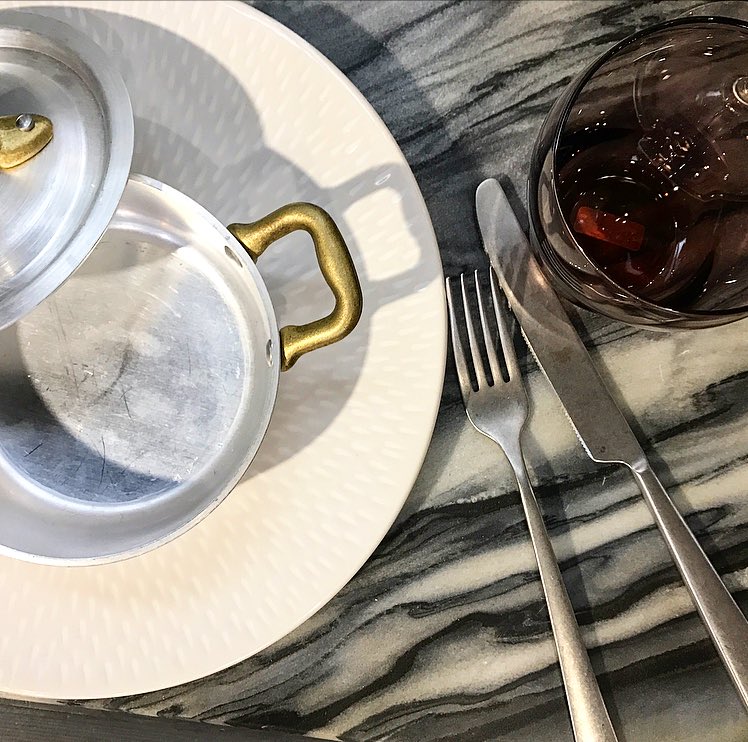 Mood=vintage 🍽 #modernvintage #styling #allitneedsisfood #hungry