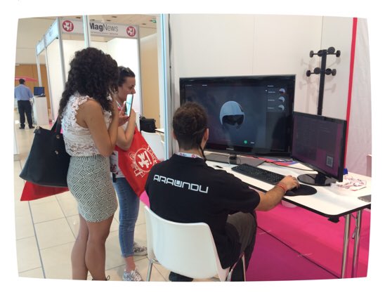 araundu's tweet photo. #VR experience #araundu #WMF17 #creainnovacomunica @ilfestival @araundu https://t.co/x5113Tx3Xe