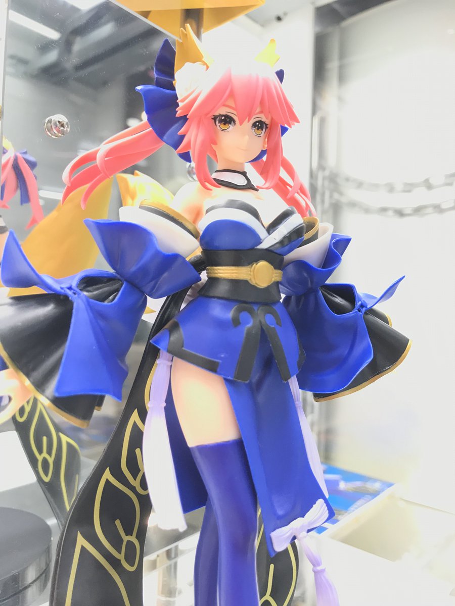 みこーん