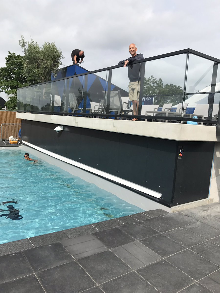 VeldeHan's tweet photo. Oplevering zwembad camp paardekreek @kortgene @Gem_NrdBeveland @FraanjeBouw  met trotse eigenaar. Een aanwinst! https://t.co/92sbEsObR2