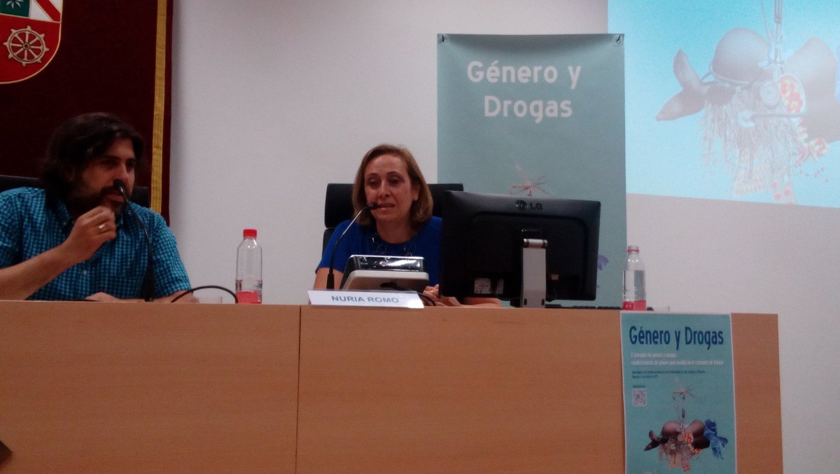 AteneaCLM's tweet photo. Ponencia de Nuria Romo Avilés: La perspectiva de género en el abordaje del estudio de las drogas y las drogodependencias. #Albacete #género https://t.co/PNsxtYsLkr