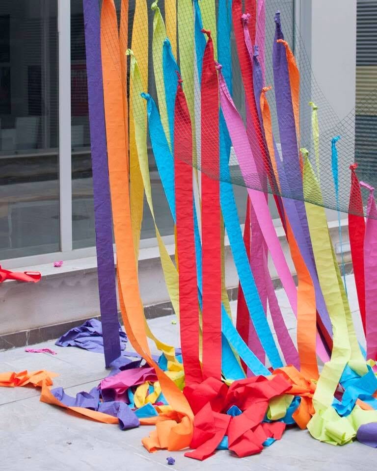 CeadeLeonardo's tweet photo. ¡El campus no para de llenarse de colores! Los alumnos de @InteriorismoC trabajan con mucha ilusión. No te pierdas el proyecto #RAL7 https://t.co/Q639Iar8js