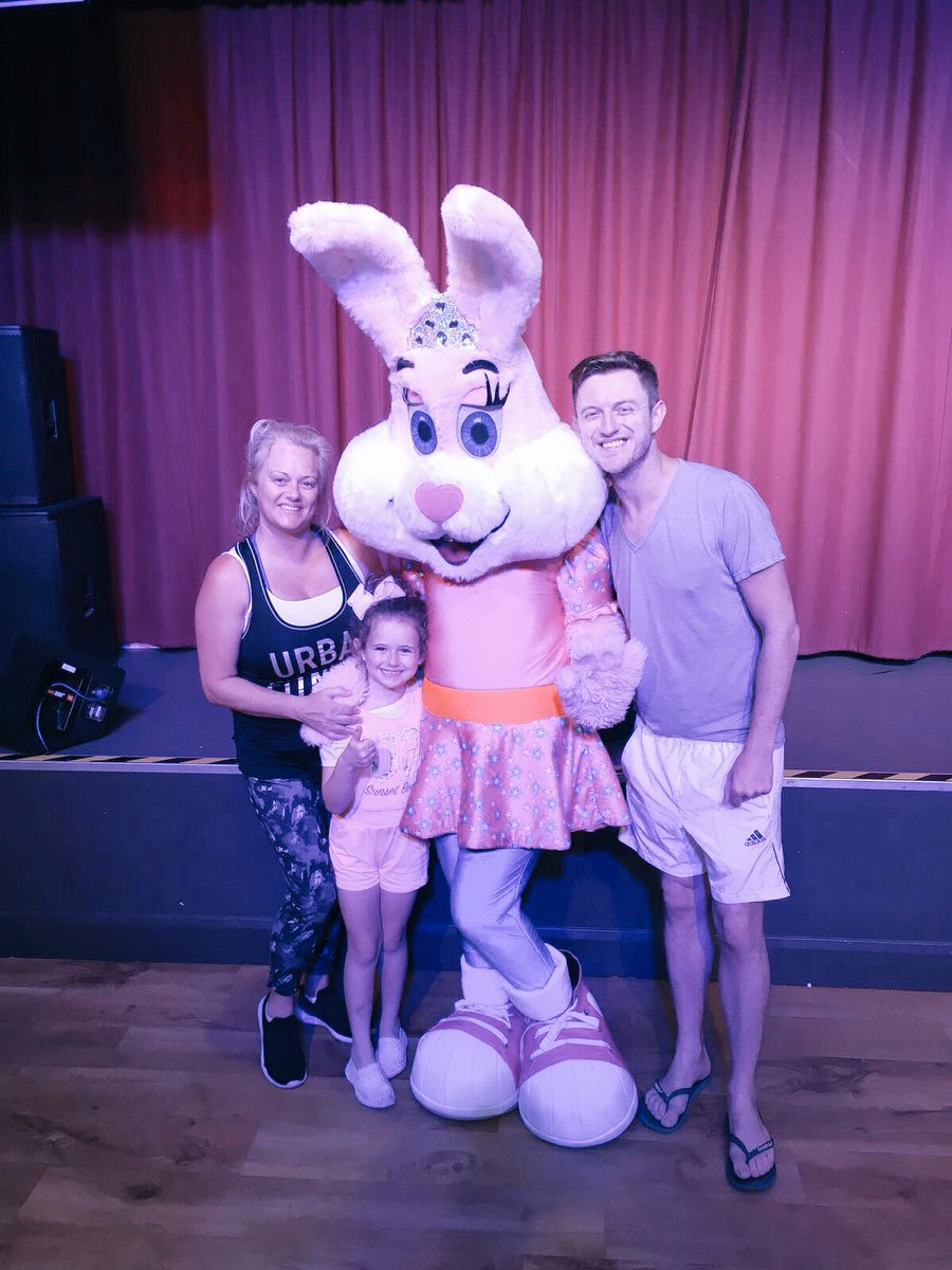the_overtones's tweet photo. Matley's 1st holiday park experience @Parkdeanresorts @Parkdean . What a fun family week we've had thank u ! #iow #nodespoint @TimMatley ☀️x https://t.co/ksWQnCMPa3