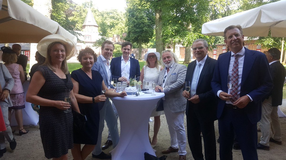 De 56e editie van de Nationale #Haringpartij in de tuin van <a href="/kasteeldehaar/">Kasteel de Haar</a> in #Haarzuilens was een groot succes! avex-int.com/nl/nl/national…