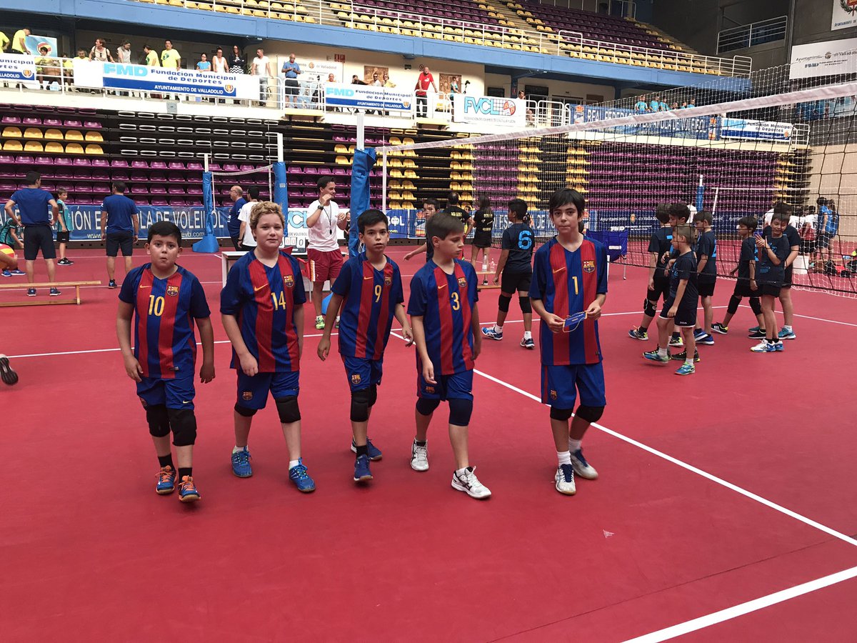 sitog8's tweet photo. Victoria ajustada 2-1. Buen trabajo en defensa. #CEAM17 @FCBVolei @fcbamateurs https://t.co/1UVPowpYNx