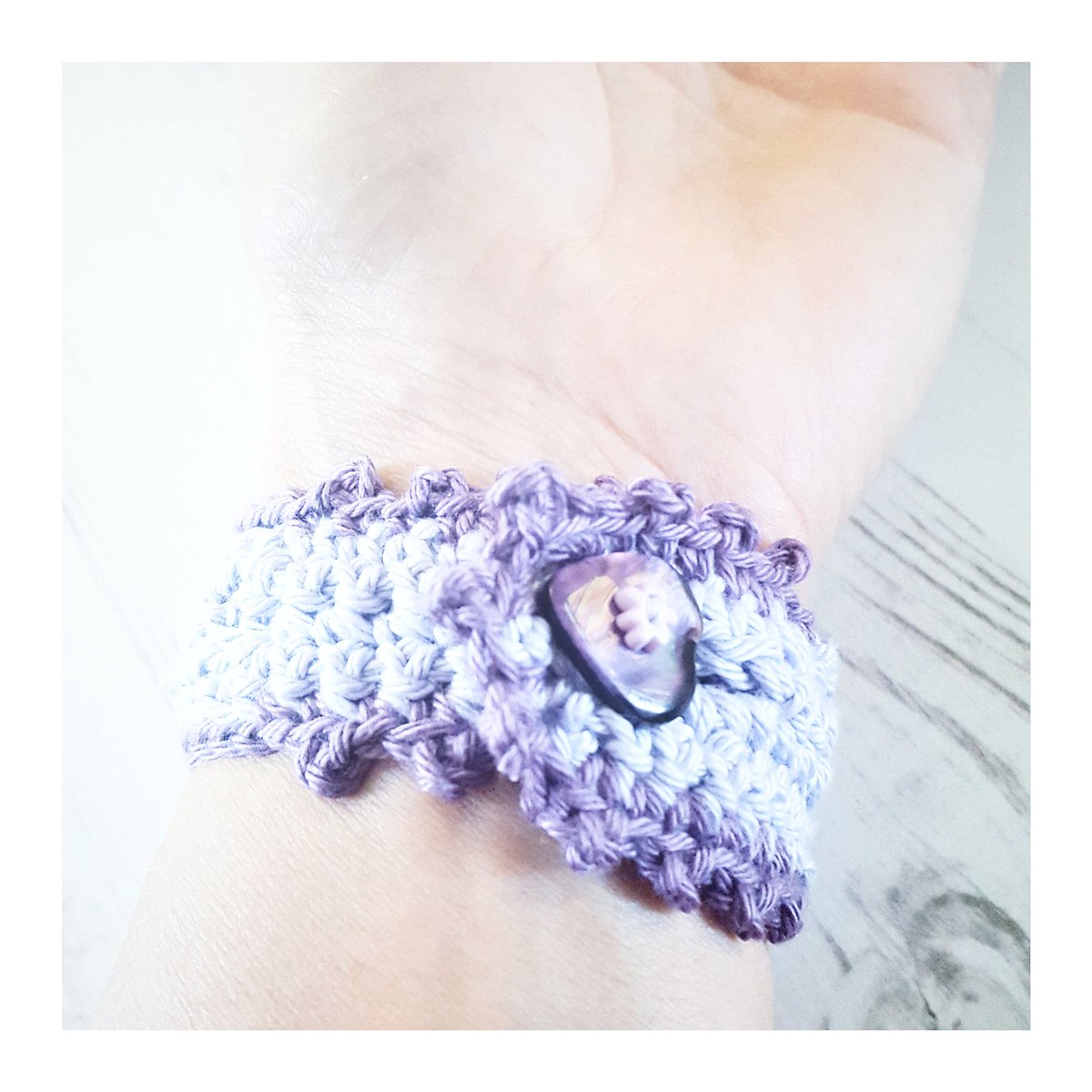 crochetteaparty's tweet photo. Summer festival wrist cuff
#festivalfun #crochetbracelet #crochetwristcuff #crochet #haaken #virka #ganchillo #sirdarcotton #sirdar https://t.co/01CP3BWHVH