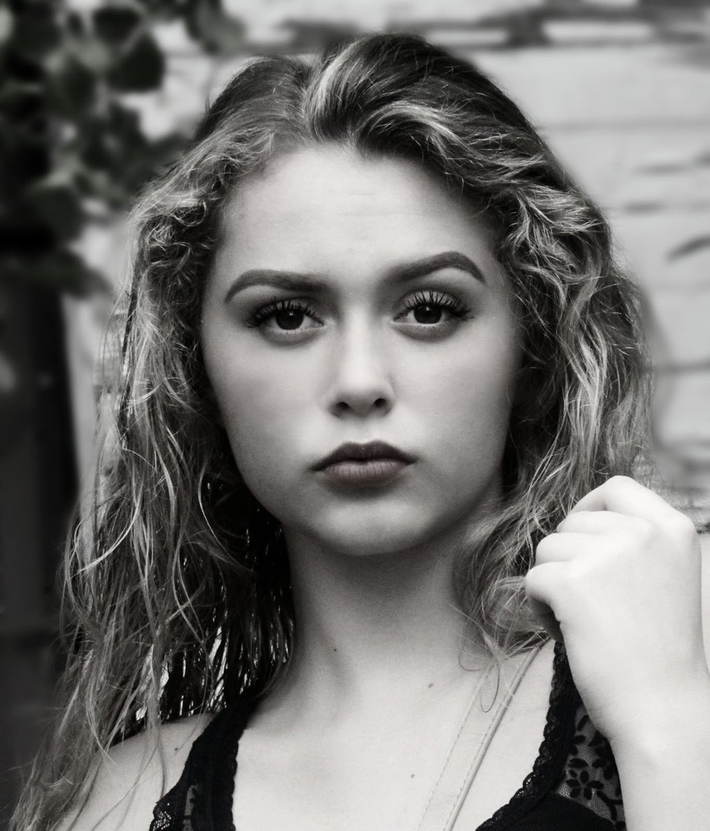 Kitkatmodeling's tweet image. #mainlinemodels