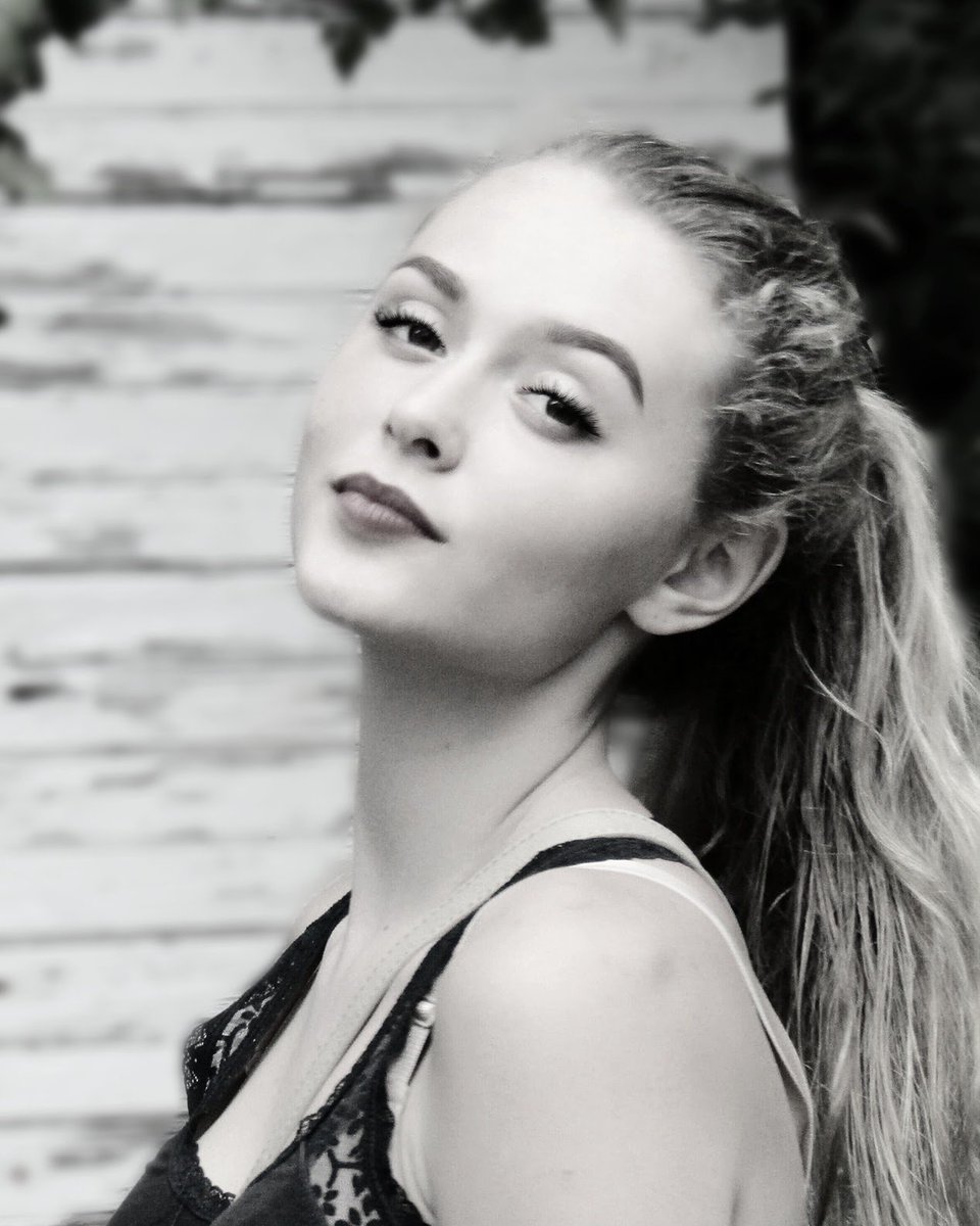 Kitkatmodeling's tweet image. #models