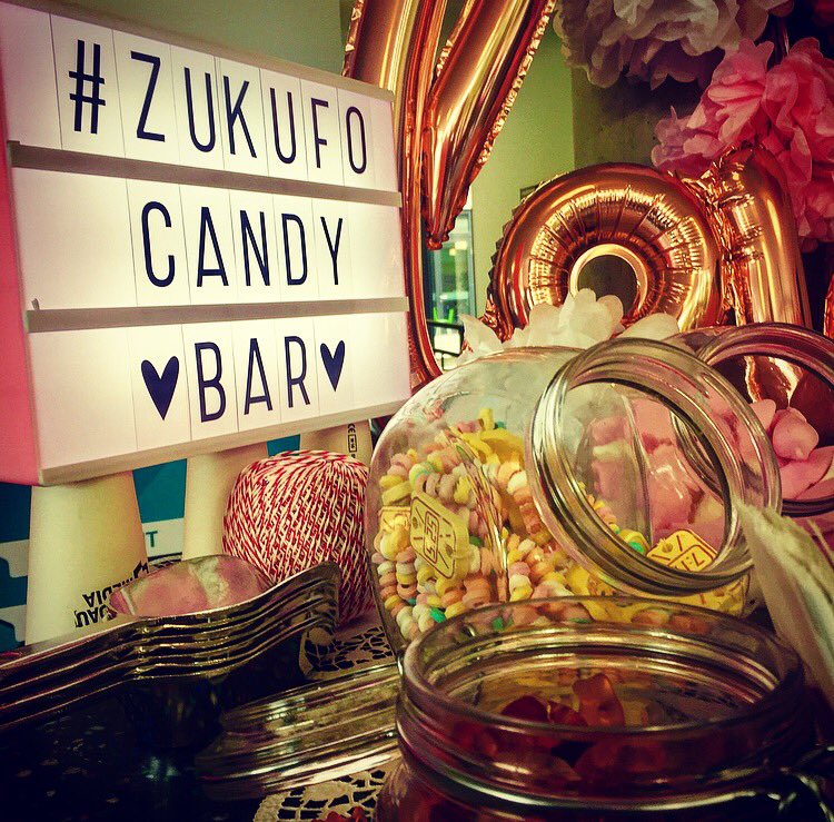 pfeyh's tweet photo. Zweiter Tag beim #DPRG Zukunftsforum - einfach sweet hier! #ZuKuFo #candybar https://t.co/eFHxXL8bOu