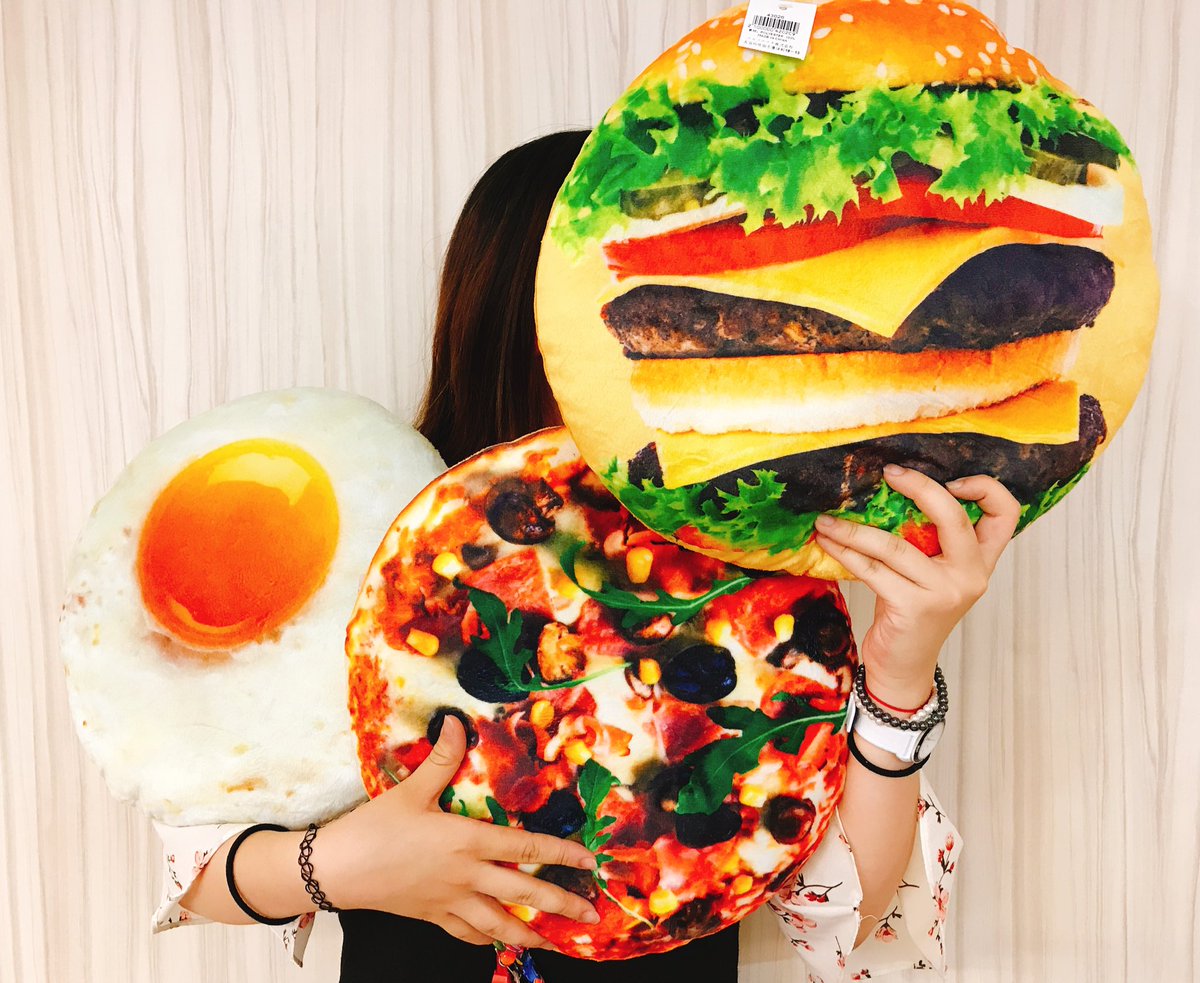 サンキューマートセントシティ北九州店 Su Twitter 美味しそうな食べ物プリントクッションが再入荷しました ふわふわ手触りのいいクッション 見ているとお腹が空いてきそうなほどリアルで可愛いクッションです もちろん全品390円 税 いいねと思ったらrt サンキューマートセントシティ北九州店 Su Twitter 美味しそうな食べ物プリントクッションが再入荷しました ふわふわ手触りのいいクッション 見ているとお腹が空いてきそうなほどリアルで可愛いクッションです もちろん全品390円 税 いいねと思ったらrt